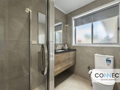 1 / 37 John Hunter Drive, Endeavour Hills