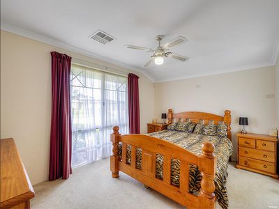 5 Joudah Court, High Wycombe