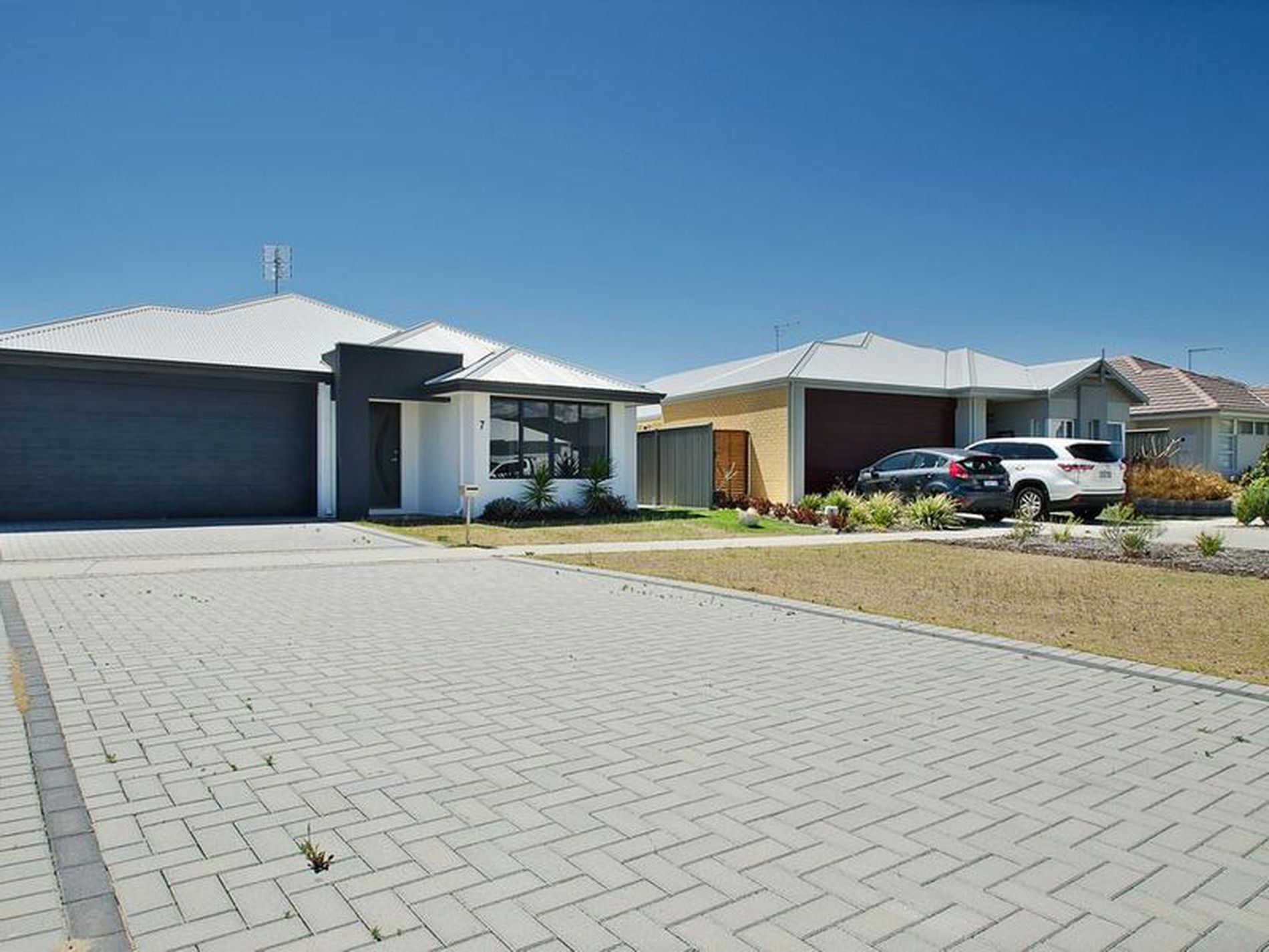 7 Persian Street, Eglinton