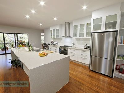 9 Ocean View Dr, Woodgate
