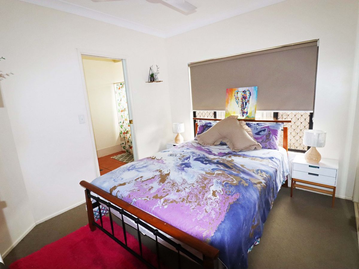 11 DANZER DRIVE, Atherton