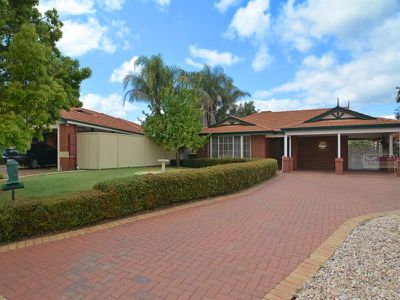 14 Camphora Mews, Helena Valley