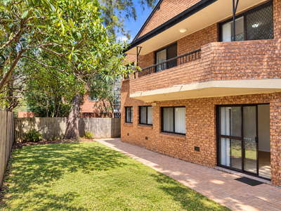 9 / 211 Hawkesbury Road, Westmead