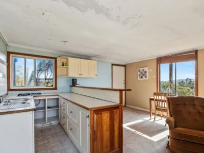 110 Bassett Lane, Hilldene