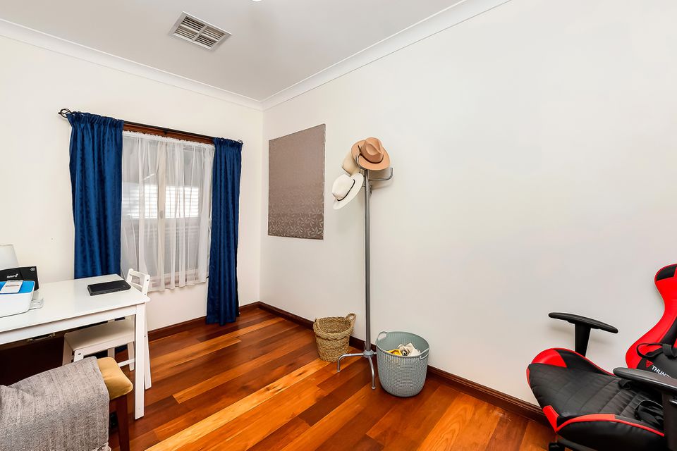 2 Hill Court, Williamstown