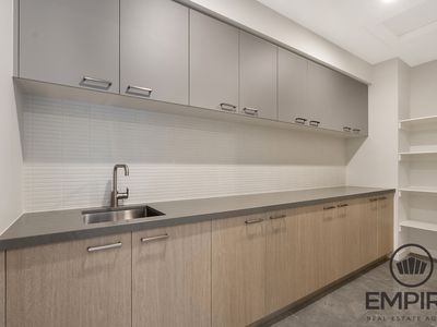 140 Yeungroon Boulevard, Clyde North