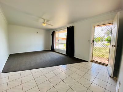 82 Sturt Circle, Dubbo