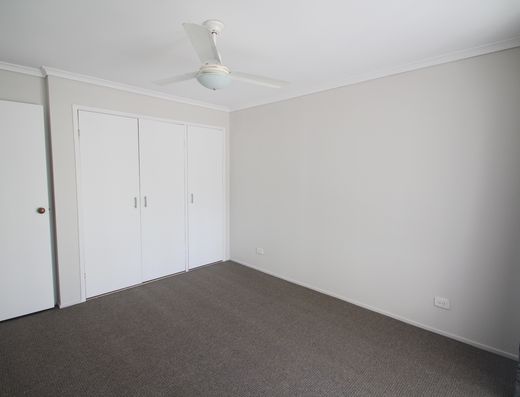 Tidy home in great location image 5