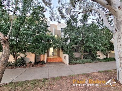 10 / 114 Athllon Drive, Greenway