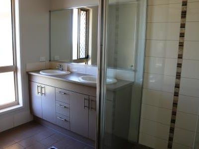 16 Mia Court, Kawungan