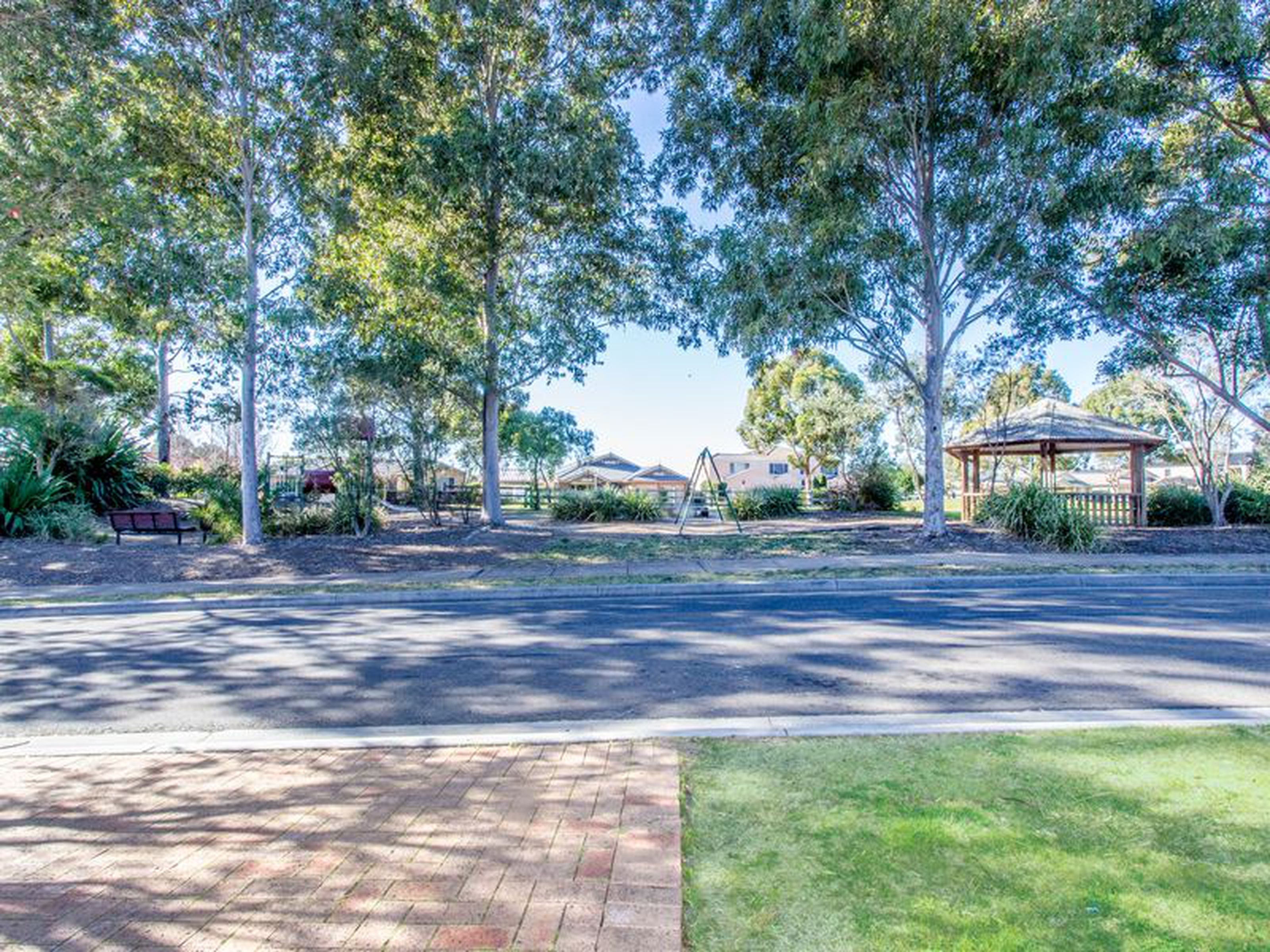 3 Bronte Way, GLENMORE PARK