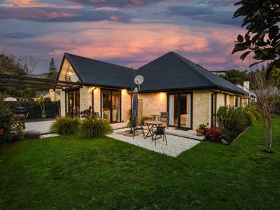 5 Bridgewater Lane, Stoke