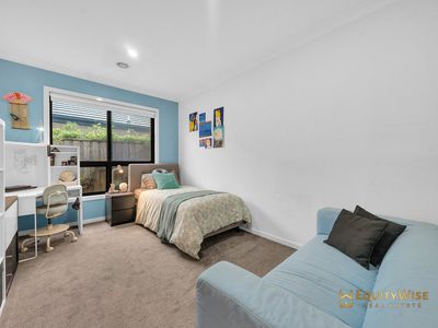 9 Huron Road, Manor Lakes