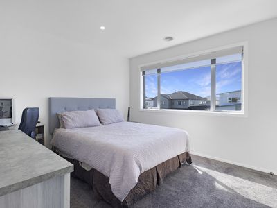 179 Mclintock Street North, Johnsonville