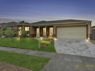 19 Dawson Crescent, Manor Lakes