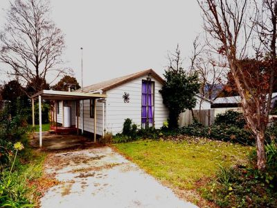 19 Freeburgh Avenue , Mount Beauty