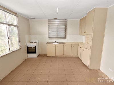 18 Jones Street, Horsham