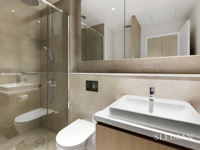 609 / 19 Russell street, Essendon