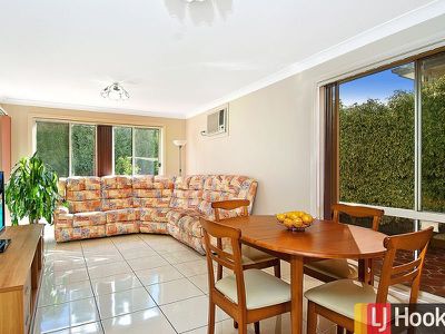 10 Callabona Avenue, Woodcroft