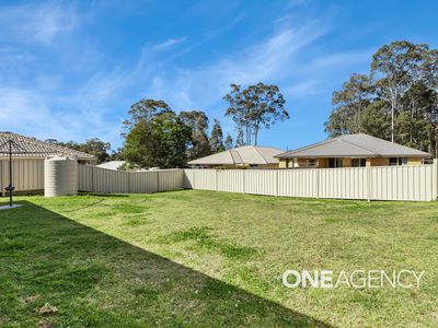 4 Flannelflower Avenue, West Nowra