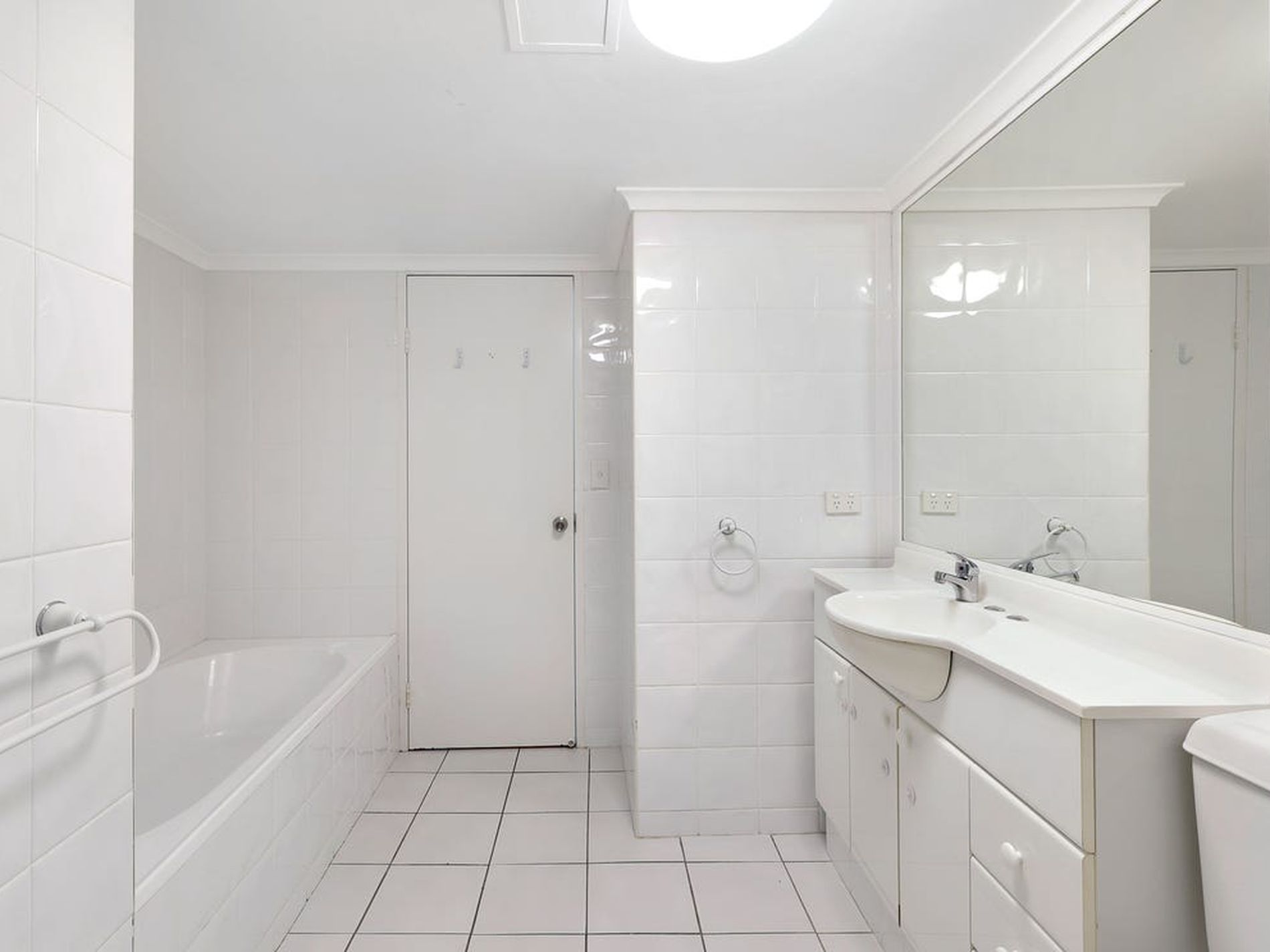 9 / 29-39 Woodroffe Ave, Main Beach