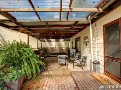 72 Williams Road, Horsham