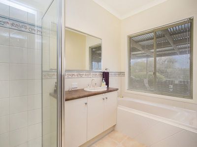 9 Lewis Road, Heathcote