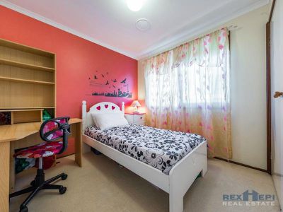 13 Edeys Run, Hampton Park