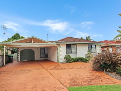 63 Elouera Crescent, Forster