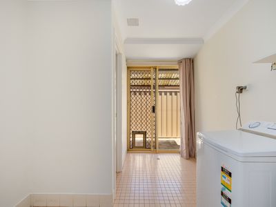 21 Mapstone Gardens, Murdoch