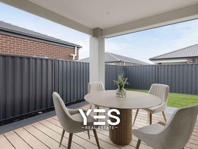 27 Shearjoy Loop, Clyde North