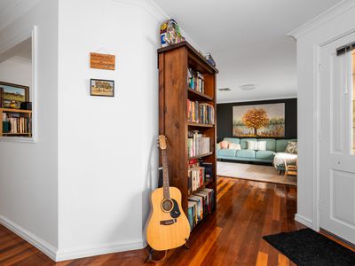 14 Butterfly Street, Piccadilly