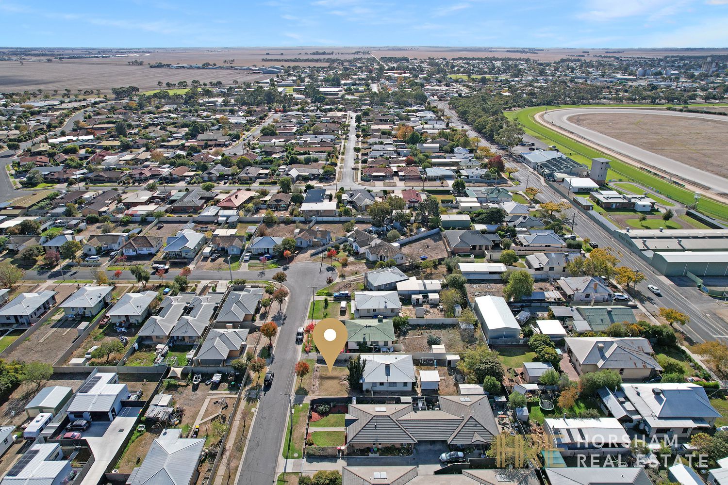 6 Elizabeth Street, Horsham