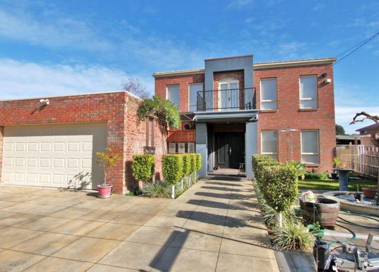 53 Ormond Road, Clayton