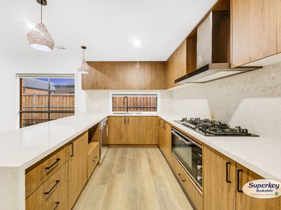 9 Valance Street, Tarneit