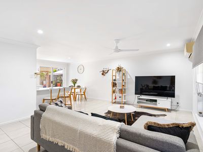 4 Lee Court, Bucasia