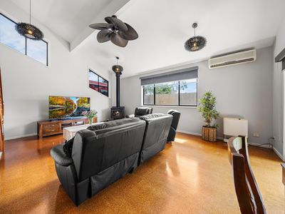 11 Roberts Road, Cranbourne
