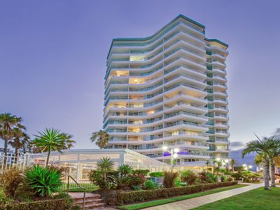 THIRD FLOOR / 2- 19TH AVENUE, Palm Beach