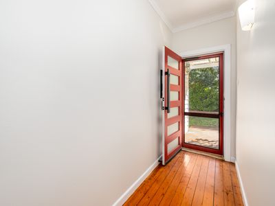 6 GLOUCESTER CRESCENT , Shepparton