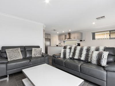 7 Bloomsbury Way, Harrisdale
