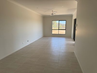 Unit 1 / Lot 522 Loane Circuit, Farley