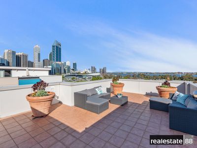 22 / 128 Mounts Bay Road, Perth