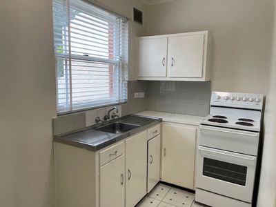 1 / 150 Wells Street, Newtown