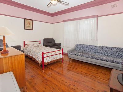 129 Prince Edward Drive, Dapto