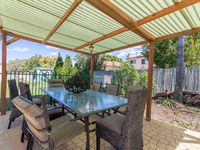 4 / 6 Autumn Close, Calamvale