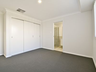 7a Boyd Avenue, Dubbo