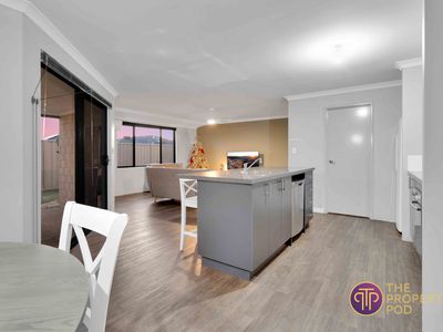 7 Boorn Green, Byford