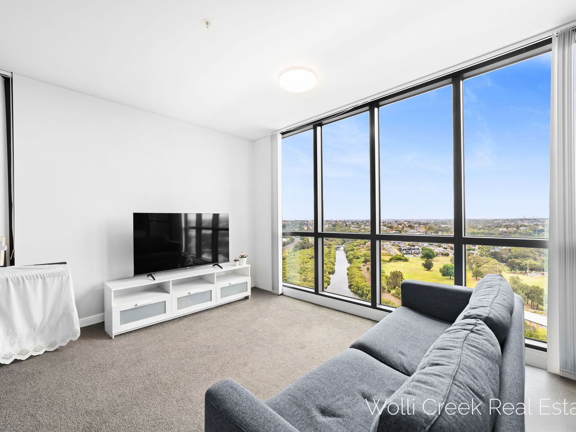 2009 / 9 Brodie Spark Drive, Wolli Creek