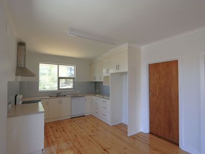 12 Hillcrest Avenue, Mount Gambier