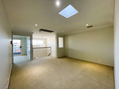 63 Avondale Way, Eastwood